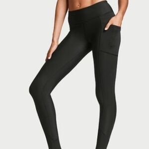 Victoria’s Secret high rise Legging Black Meduim